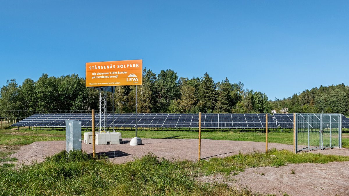 Solpaneler i Stångenäs solpark, Bohuslän